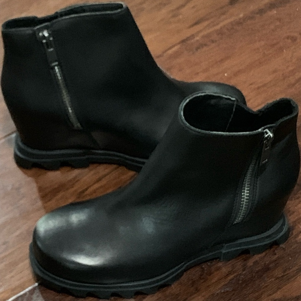SOREL Women's Joan of Arctic Wedge Waterproof Leather Wedge